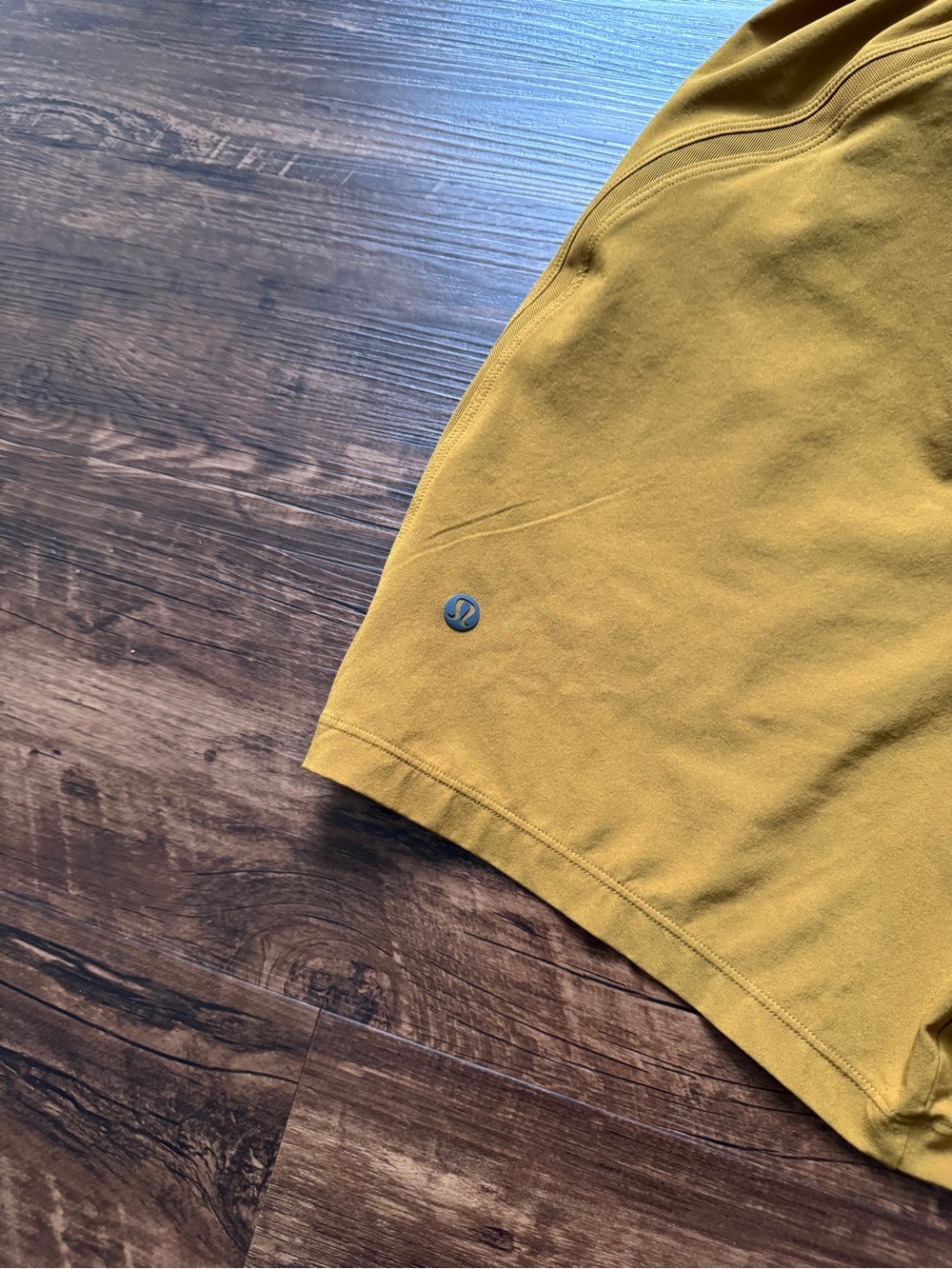 SOLD lululemon athletica Pace Breaker Linerless Athletic Short 7” in Melrose Tan - Picture 4 of 7